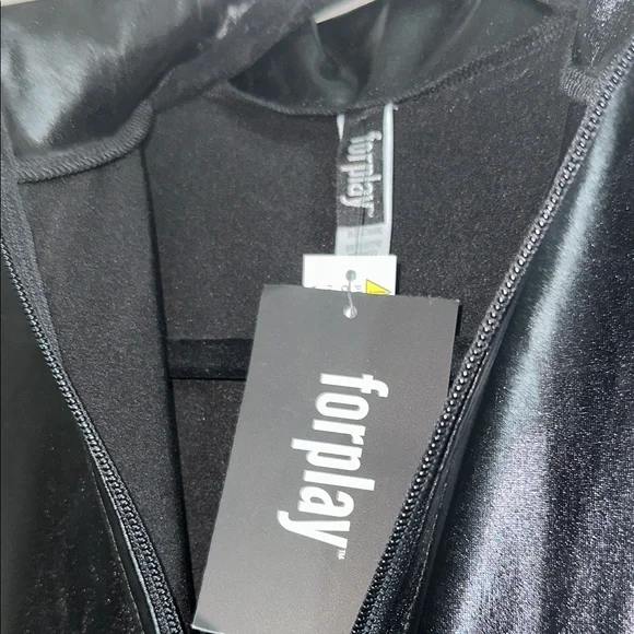 BNWT-  forplay  Black Long-Sleeve jumpsuit- S/M - Picture 2 of 13